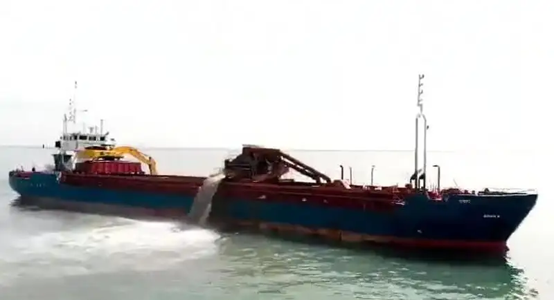 Baggeraarschip te koop