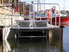 Containerschip te koop