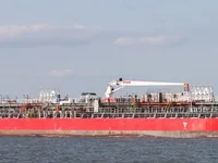 Olie-/chemikaliëntanker te koop