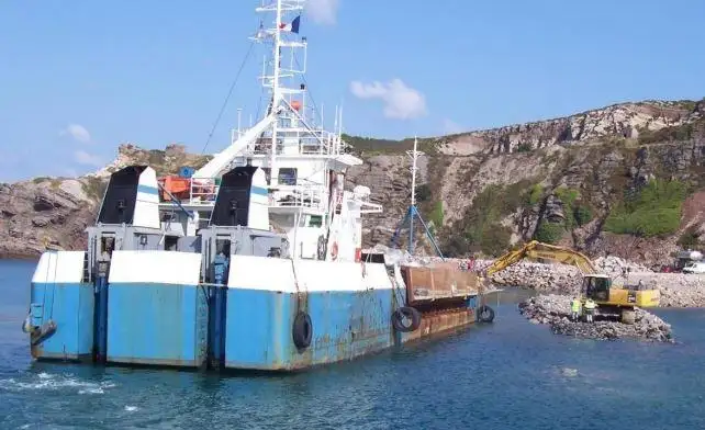 Baggeraarschip te koop