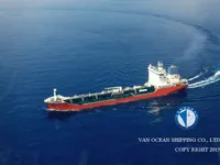 Olie-/chemikaliëntanker te koop