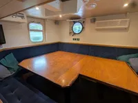 Onderzoeksvaartuig te koop