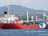 Olie-/chemikaliëntanker te koop