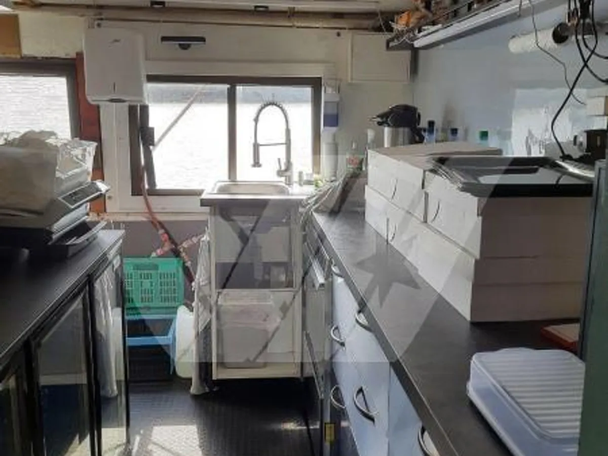 Restaurantschip te koop