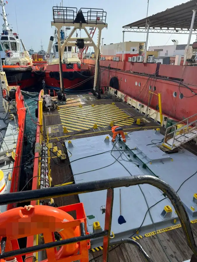 Containerschip te koop
