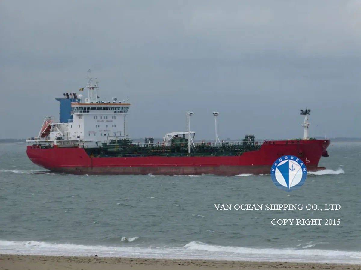 Olie-/chemikaliëntanker te koop