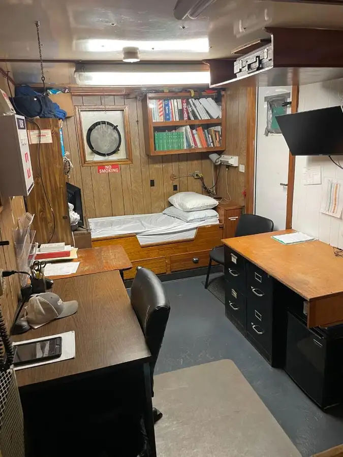 Baggeraarschip te koop
