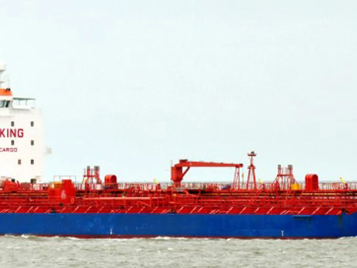 Olie-/chemikaliëntanker te koop