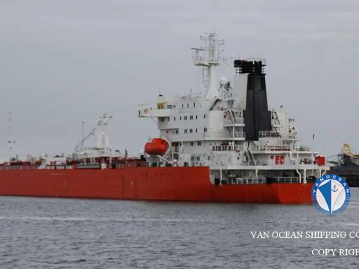 Olie-/chemikaliëntanker te koop