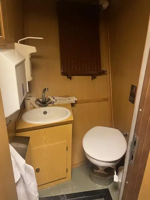 Onderzoeksvaartuig te koop