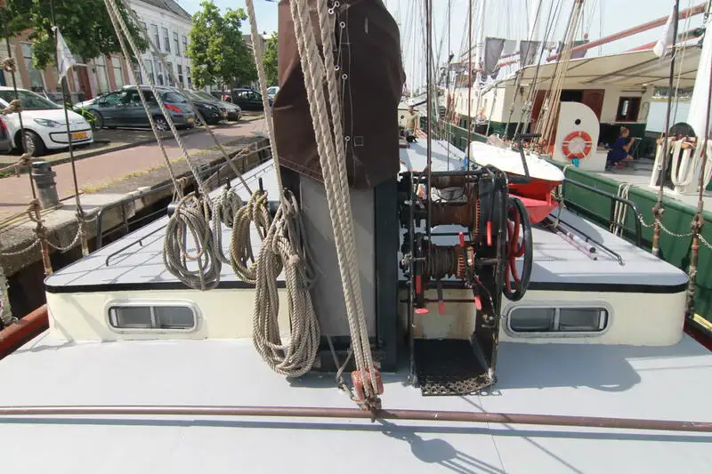 Drijvend hotel te koop