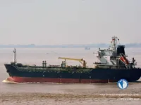 Olie-/chemikaliëntanker te koop