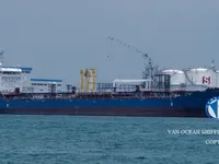 Olie-/chemikaliëntanker te koop