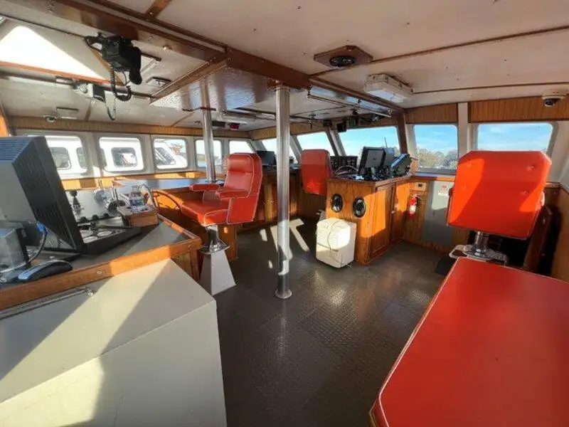 Bemanningboot te koop