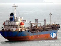 Olie-/chemikaliëntanker te koop