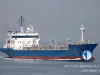 Olie-/chemikaliëntanker te koop