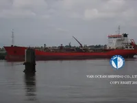 Olie-/chemikaliëntanker te koop