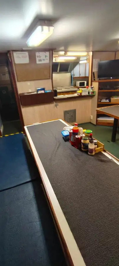 Bevoorradingsschip te koop