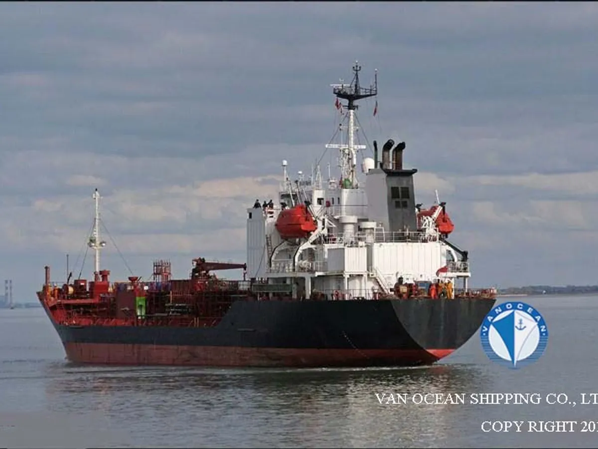Olie-/chemikaliëntanker te koop