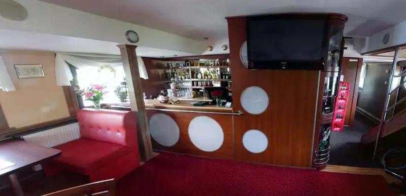 Containerschip te koop