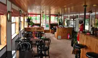 Drijvend hotel te koop