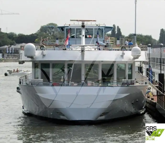 Passagiersschip te koop