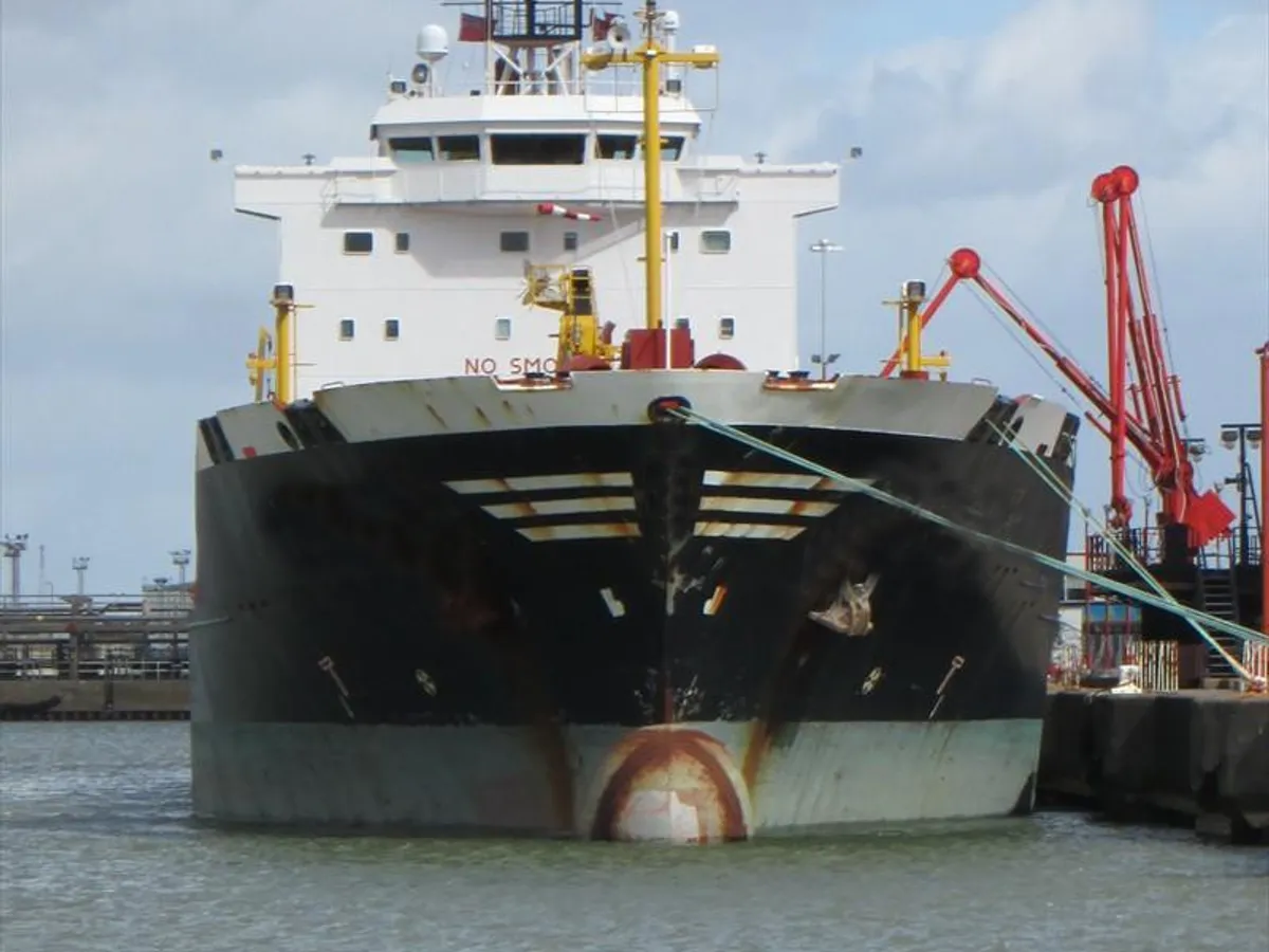 Olie-/chemikaliëntanker te koop