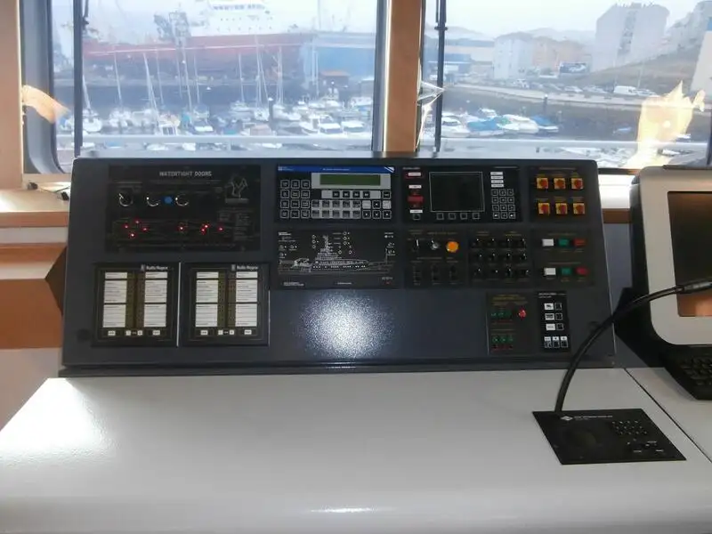 Containerschip te koop