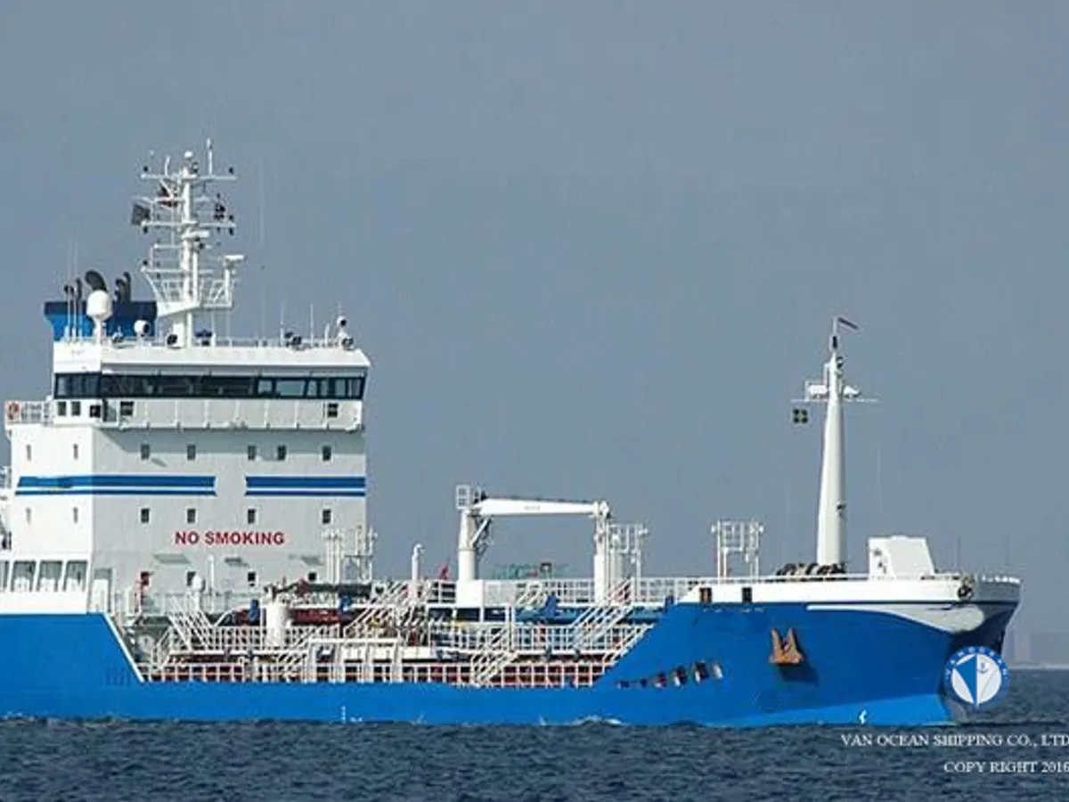 Olie-/chemikaliëntanker te koop