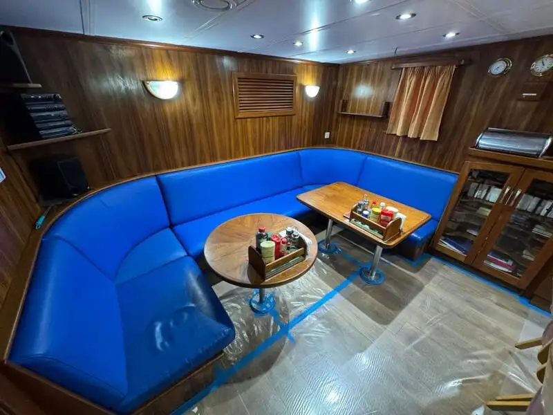 Containerschip te koop