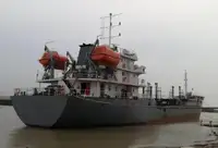 Olie-/chemikaliëntanker te koop