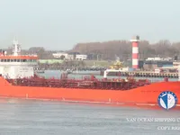 Olie-/chemikaliëntanker te koop