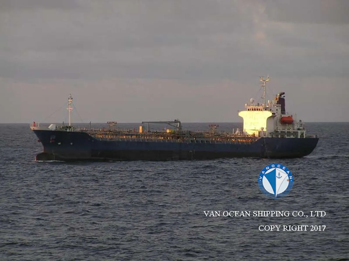 Olie-/chemikaliëntanker te koop