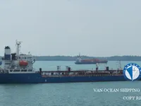 Olie-/chemikaliëntanker te koop