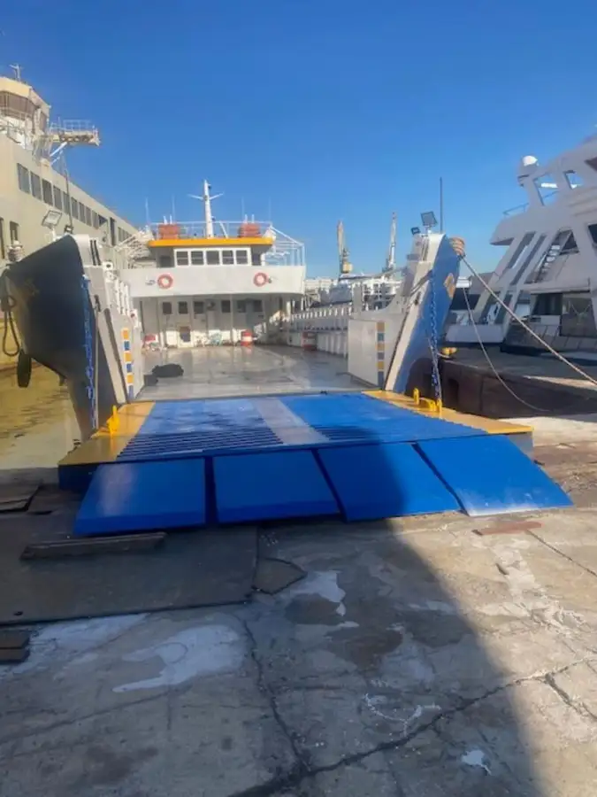 Veerboot te koop