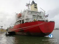 Olie-/chemikaliëntanker te koop