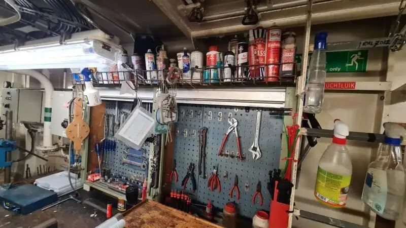 Bevoorradingsschip te koop