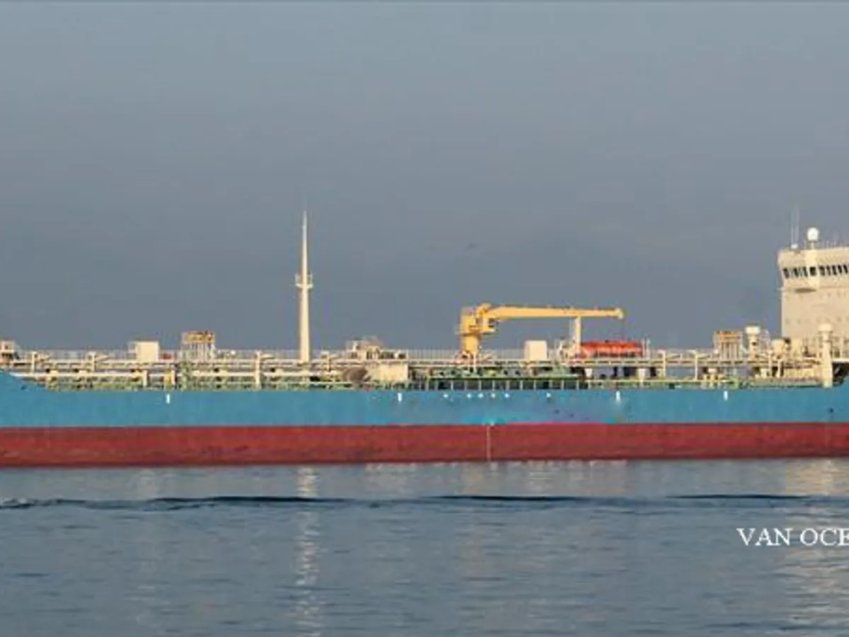 Olie-/chemikaliëntanker te koop