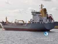 Olie-/chemikaliëntanker te koop