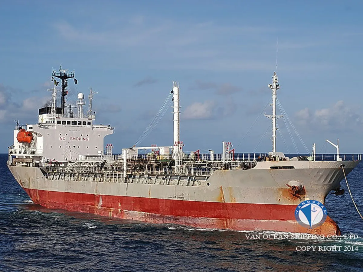 Olie-/chemikaliëntanker te koop