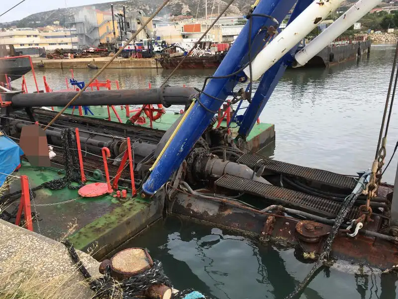 Baggeraarschip te koop