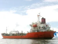 Olie-/chemikaliëntanker te koop