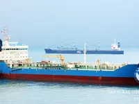 Olie-/chemikaliëntanker te koop