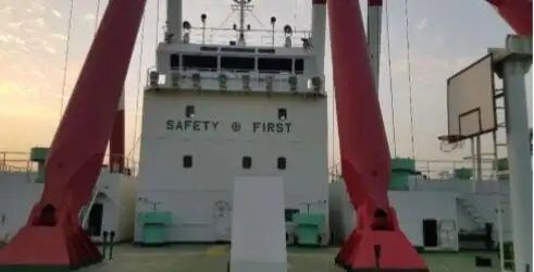 Kraanschip te koop