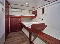 Drijvend hotel te koop