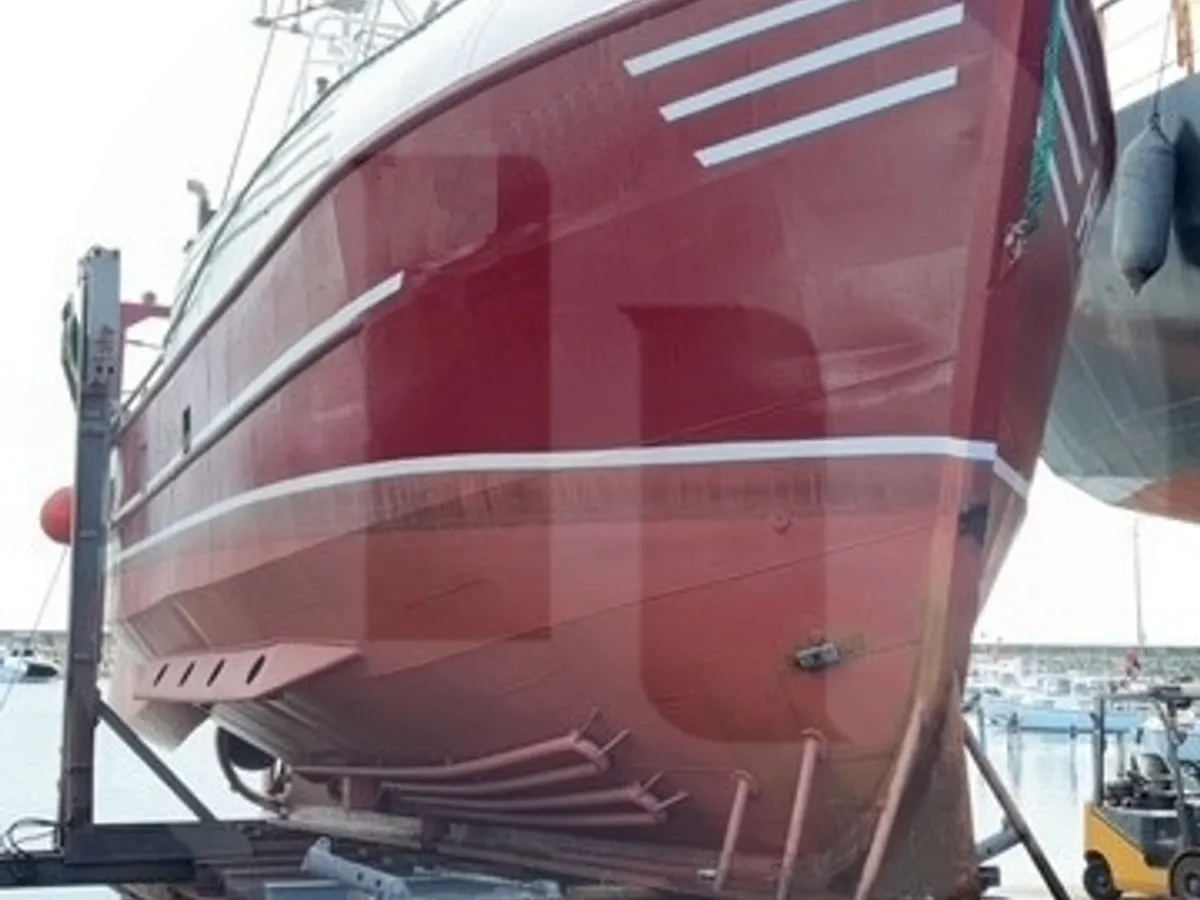 Levend vis transport schip te koop