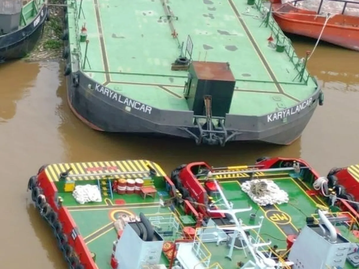 Olie-/chemikaliëntanker te koop