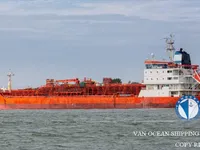 Olie-/chemikaliëntanker te koop