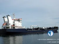 Olie-/chemikaliëntanker te koop