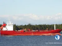 Olie-/chemikaliëntanker te koop
